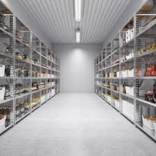Essential features of walk-in freezer